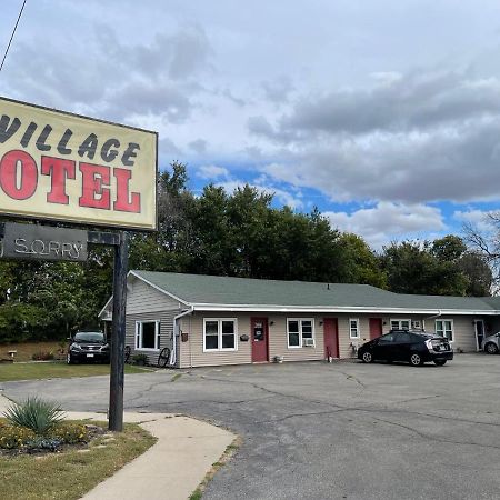 The Village Motel Steamboat Rock Экстерьер фото