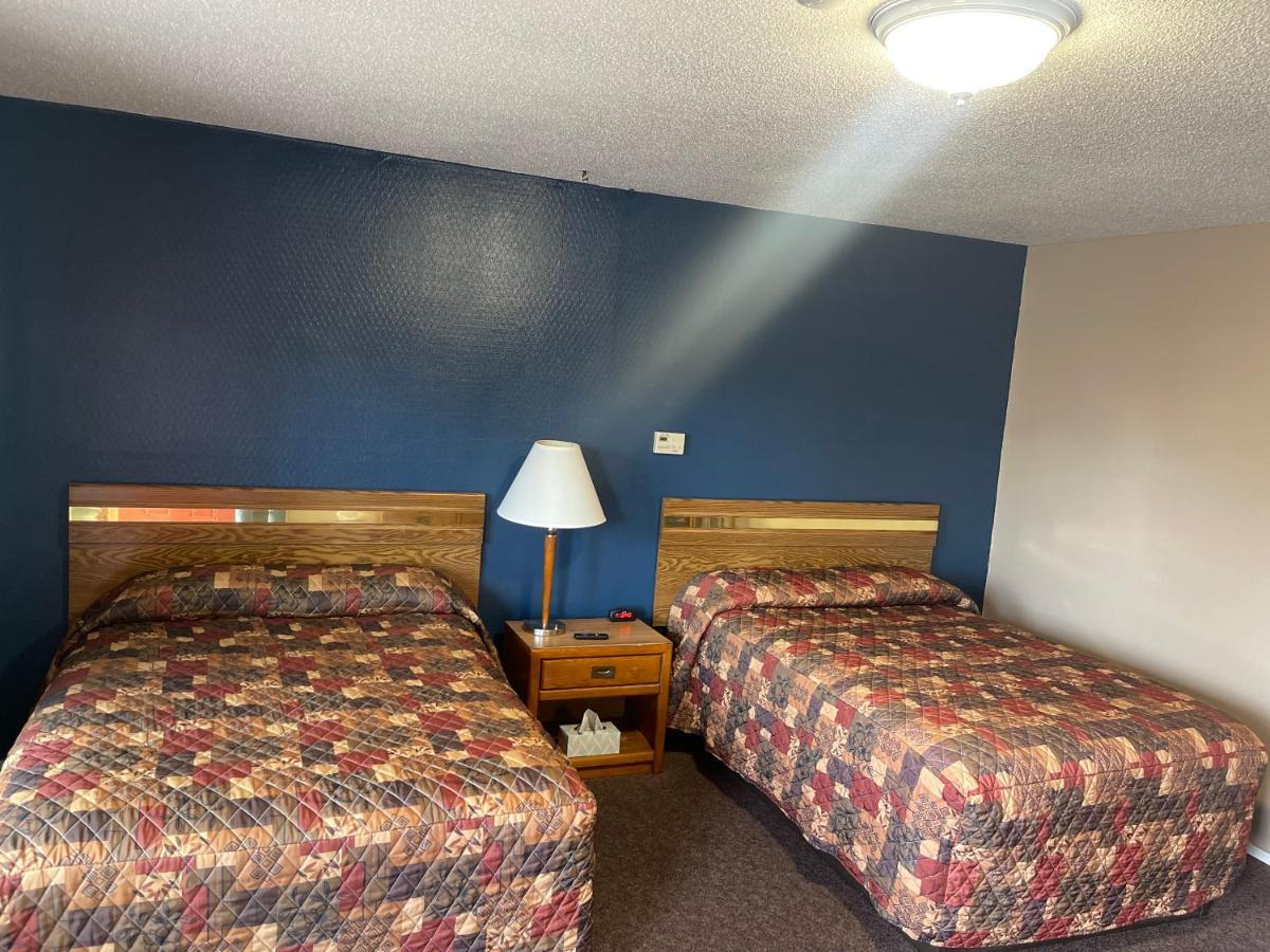 The Village Motel Steamboat Rock Экстерьер фото