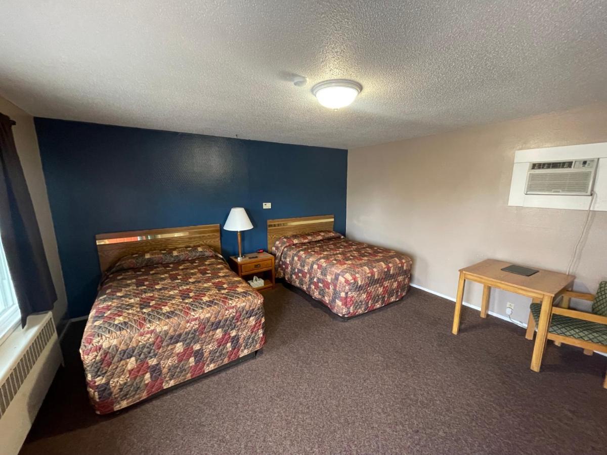 The Village Motel Steamboat Rock Экстерьер фото