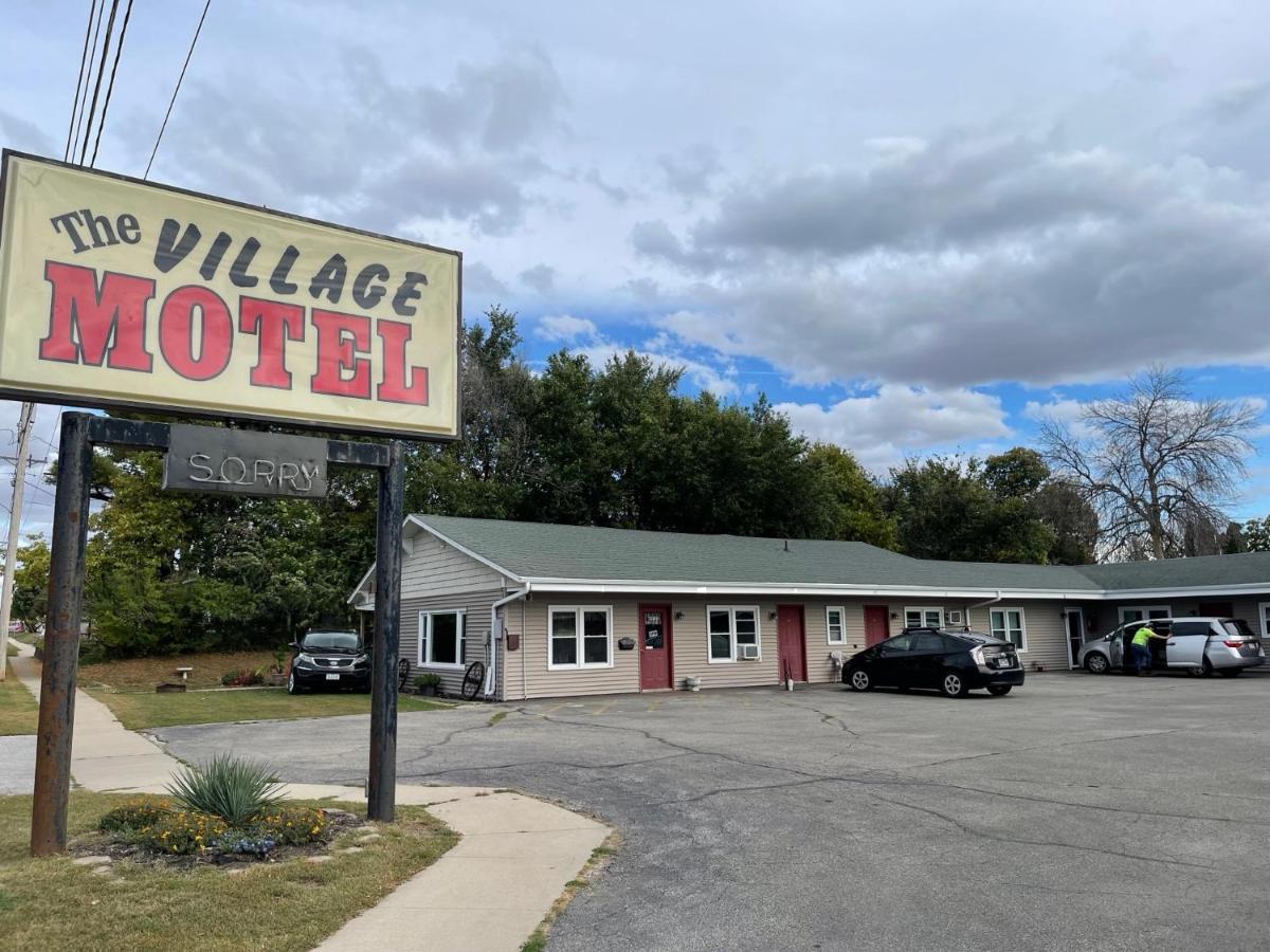 The Village Motel Steamboat Rock Экстерьер фото